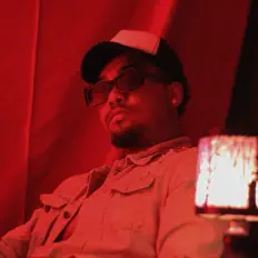 Dengarkan Dreelo, tonton video musik, baca bio, lihat tanggal tur & lainnya!