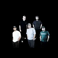 Poslechněte si interpreta Grupo Evidente, sledujte hudební videa, přečtěte si životopis, podívejte se na data turné a další informace.