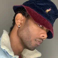 Listen to Fon Vesel éi, watch music videos, read bio, see tour dates & more!