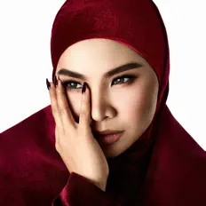 Listen to Aina Abdul, watch music videos, read bio, see tour dates & more!