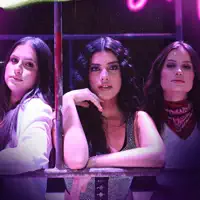 Escucha a undefined, mira vídeos musicales, lee la biografía, consulta fechas de giras y mucho más.