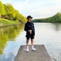 Escucha a Hoodie on Mars, mira videos musicales, lee su biografía, consulta las fechas de las gira y más.