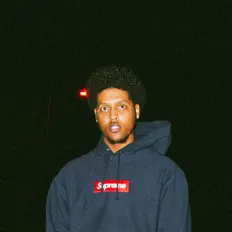 Shaq Tyrelを聴いたり、ミュージックビデオを鑑賞したり、経歴やツアー日程などを確認したりしましょう！