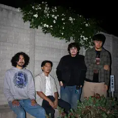 The Honey Blues을(를) 듣고, 뮤직 비디오를 보고, 약력을 읽고, 투어 일정 등을 확인하세요!