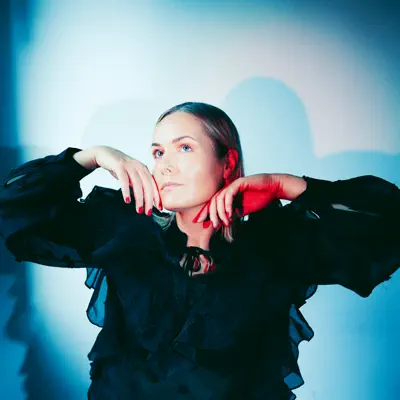Listen to Nille Nyc, watch music videos, read bio, see tour dates & more!