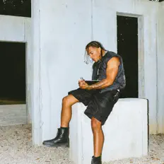 De Apollo dinle, müzik videolarını izle, biyografisini oku, tur tarihlerini ve daha fazlasını gör!