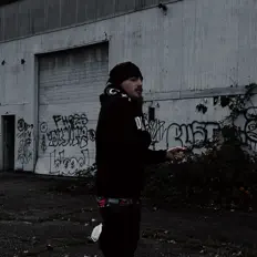 Hör dir Gxntry3x an, schau dir Musikvideos an, lies die Biografie, finde Tourdaten und mehr!