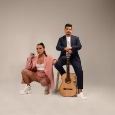 聆聽 Sangre Ibérico、觀看音樂影片、閱讀小傳、查看巡演日期等！