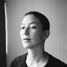 聆聽 midori jaeger、觀看音樂影片、閱讀小傳、查看巡演日期等！