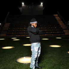 Ouve Osele, vê vídeos de música, lê a biografia, vê as datas da digressão e muito mais!