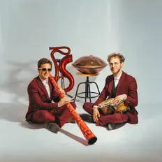 Ascolta Tribal Twins, guarda video musicali, leggi la biografia, vedi le date del tour & altro!
