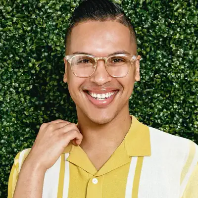Listen to Josean Osorio, watch music videos, read bio, see tour dates & more!