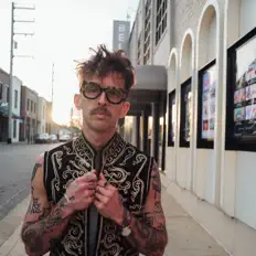 Listen to Bandit Heart, watch music videos, read bio, see tour dates & more!