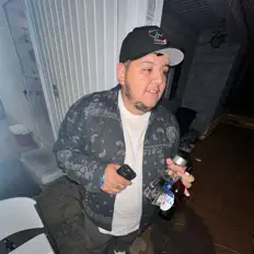 Luister naar Majek, bekijk muziekvideo's, lees de bio, bekijk de tourdata, en meer!