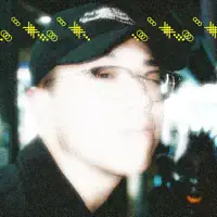 Escucha a undefined, mira videos musicales, lee su biografía, consulta las fechas de las gira y más.