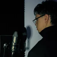 聆聽 undefined、觀看音樂影片、閱讀小傳、查看巡演日期等！