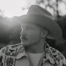 Poslechněte si interpreta Matthew McNeal, sledujte hudební videa, přečtěte si životopis, podívejte se na data turné a další informace.