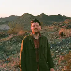 Ouve JPW, vê vídeos de música, lê a biografia, vê as datas da digressão e muito mais!