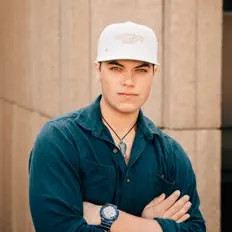 Listen to Cruz Vallis, watch music videos, read bio, see tour dates & more!