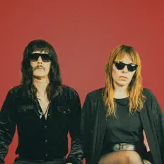 Dengarkan Capsula, tonton video musik, baca bio, lihat tanggal tur & lainnya!