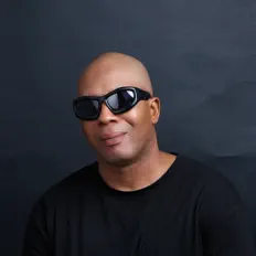 Listen to Don Zgivinachi, watch music videos, read bio, see tour dates & more!