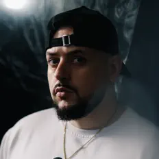 收听 Yameck、观看音乐视频、阅读小传、查看巡演日期等 ！