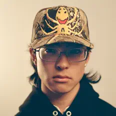 Royce Fisherman सुनें, म्यूज़िक वीडियो देखें, बायो पढ़ें, दौरे की तारीखें और बहुत कुछ देखें!