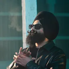 Escucha a Hrmxn Sidhu, mira vídeos musicales, lee la biografía, consulta fechas de giras y mucho más.