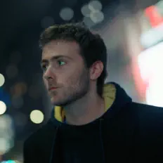 Listen to Elliot Riley, watch music videos, read bio, see tour dates & more!