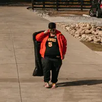 Ouça undefined, assista a videoclipes, leia a biografia, veja as datas das turnês e mais!