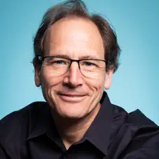 Posłuchaj wykonawcy David Korevaar, obejrzyj teledyski, przeczytaj biografię, zobacz daty tras koncertowych i nie tylko!