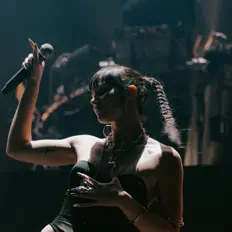 Dengarkan Cherry Lena, tonton video musik, baca bio, lihat tanggal tur & lainnya!