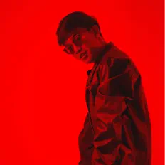 Dengarkan DJ Young, tonton video musik, baca bio, lihat tanggal tur & lainnya!