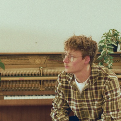 Listen to Rindue, watch music videos, read bio, see tour dates & more!