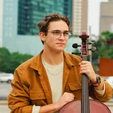 聆聽 Canon Herring、觀看音樂影片、閱讀小傳、查看巡演日期等！