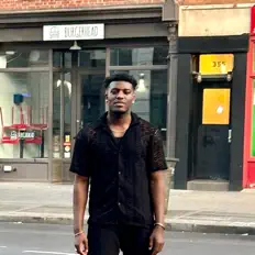 Ascolta Pony G, guarda video musicali, leggi la biografia, vedi le date del tour & altro!