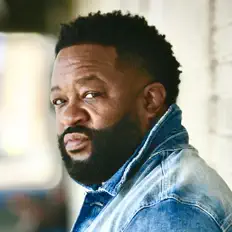 L. Boogieを聴いたり、ミュージックビデオを鑑賞したり、経歴やツアー日程などを確認したりしましょう！