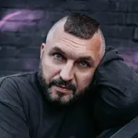 Escucha a undefined, mira videos musicales, lee su biografía, consulta las fechas de las gira y más.