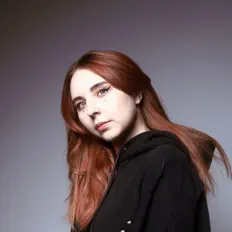 Hör dir теона обломова an, schau dir Musikvideos an, lies die Biografie, finde Tourdaten und mehr!