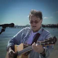 聆聽 Sergio Fachelli、觀看音樂影片、閱讀小傳、查看巡演日期等！