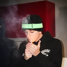 Escucha a TIEM26022, mira vídeos musicales, lee la biografía, consulta fechas de giras y mucho más.