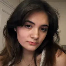 Kaylee Dalianを聴いたり、ミュージックビデオを鑑賞したり、経歴やツアー日程などを確認したりしましょう！