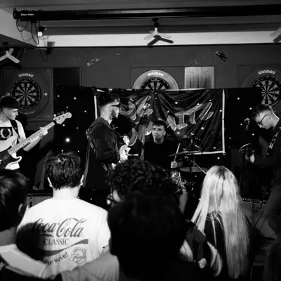 Listen to The Summitz, watch music videos, read bio, see tour dates & more!