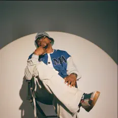 收听 Dyggz、观看音乐视频、阅读小传、查看巡演日期等 ！