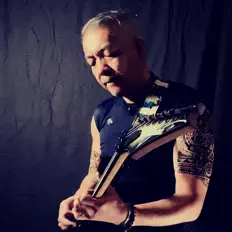 Nicholai Suzuki सुनें, म्यूज़िक वीडियो देखें, बायो पढ़ें, दौरे की तारीखें और बहुत कुछ देखें!