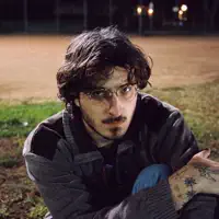 Ouve undefined, vê vídeos de música, lê a biografia, vê as datas da digressão e muito mais!
