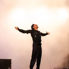 收听 Sebastian Vacoul、观看音乐视频、阅读小传、查看巡演日期等 ！