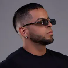 Listen to Dórian, watch music videos, read bio, see tour dates & more!