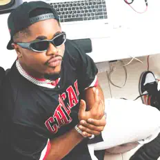 Champagneloner सुनें, म्यूज़िक वीडियो देखें, बायो पढ़ें, दौरे की तारीखें और बहुत कुछ देखें!