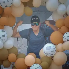 SZABLIX을(를) 듣고, 뮤직 비디오를 보고, 약력을 읽고, 투어 일정 등을 확인하세요!